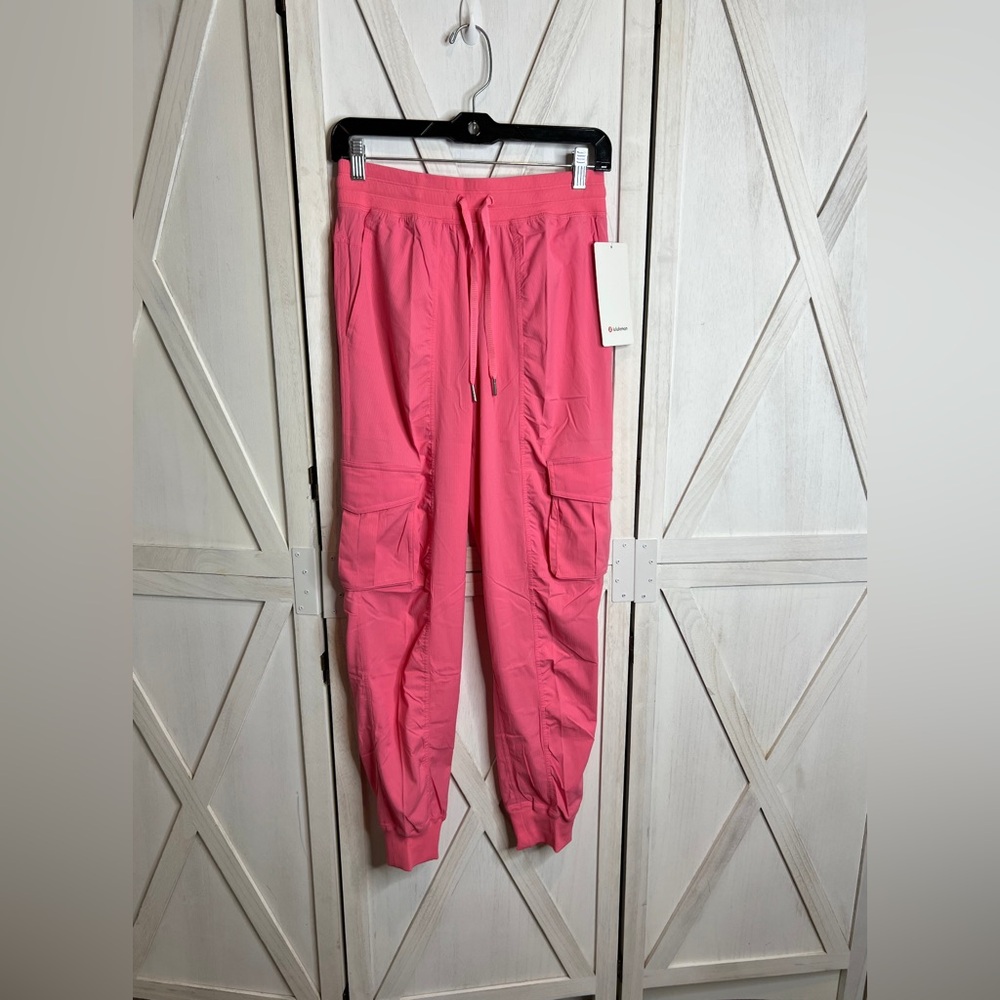 Lululemon dance studio relaxed-fit MR cargo jogger